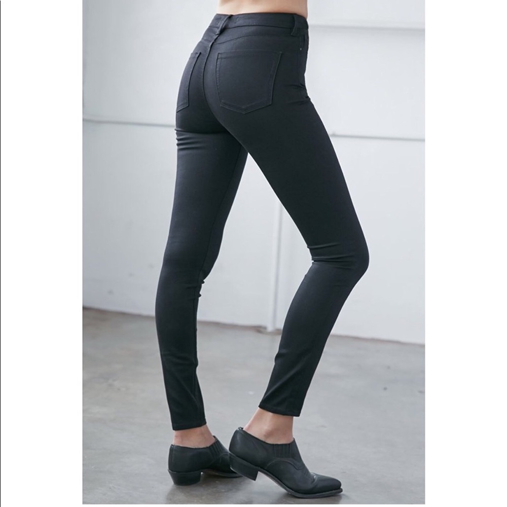 Bullhead Denim Co. High Rise Skinniest