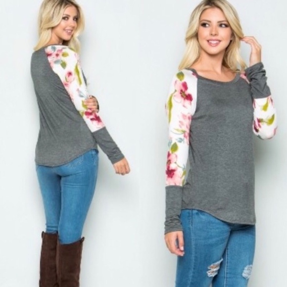 🆕Floral contrast long sleeve top. Only 2 left! - Picture 4 of 4