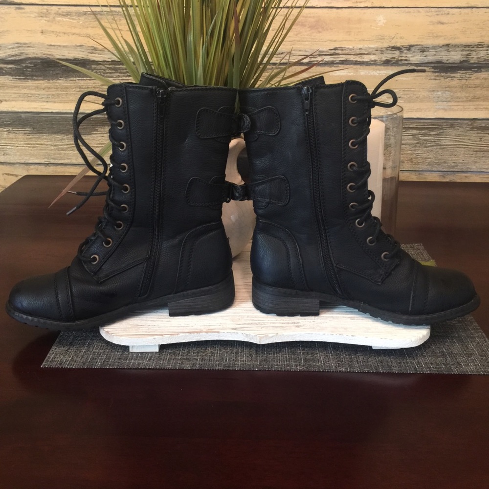 Awesome Black combat boots!! - Picture 4 of 4