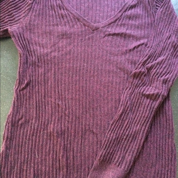 Slinky Maroon V-Neck Sweater - Picture 2 of 2