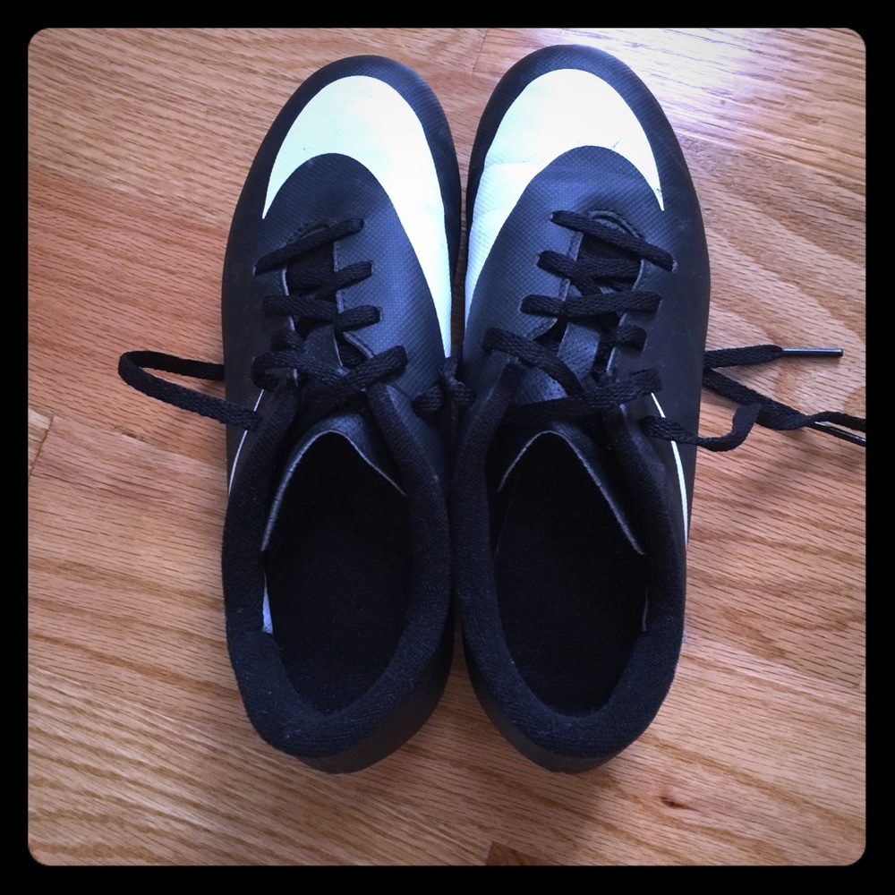Nike Boys Soccer shoes