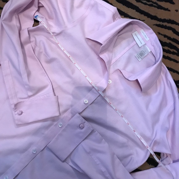 🌸Liz Claiborne Button Up Non Iron Top - Picture 7 of 8