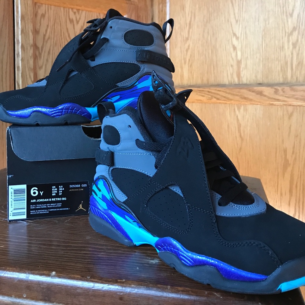 Air Jordan 8 Retro BG