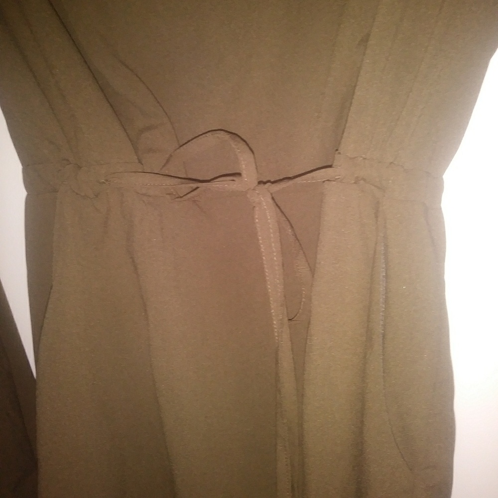 Love Riche Romper - Picture 2 of 3
