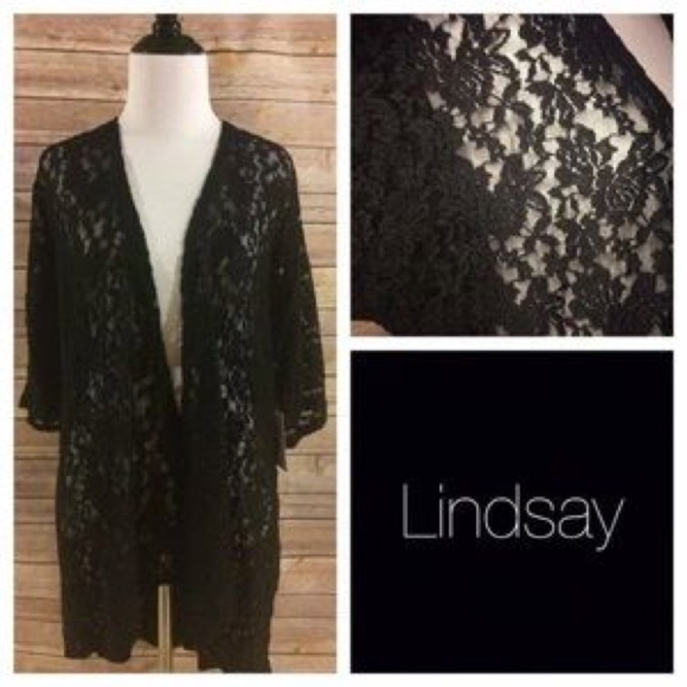 Black Lace Lularoe Lindsey - Sz L