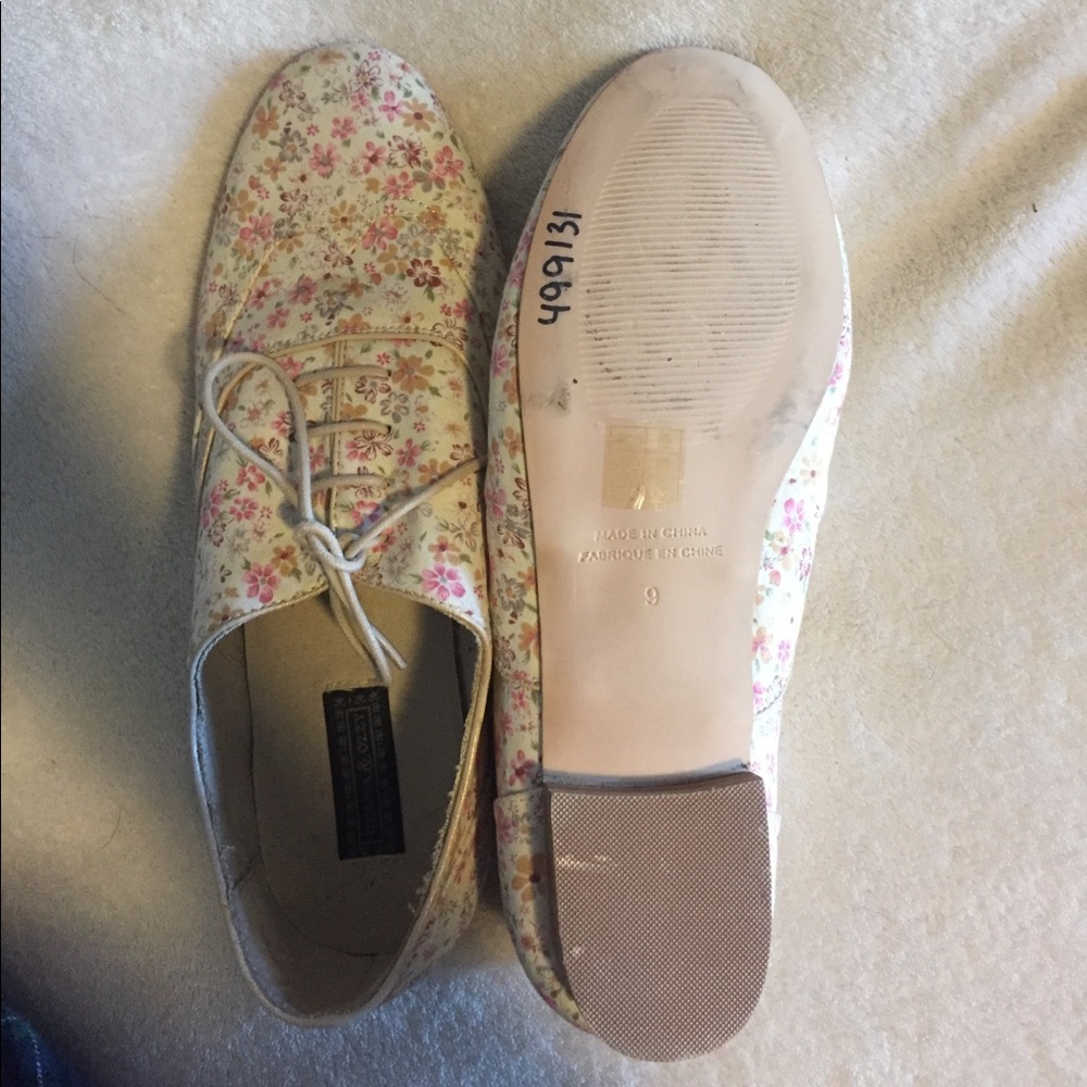 Floral shoes