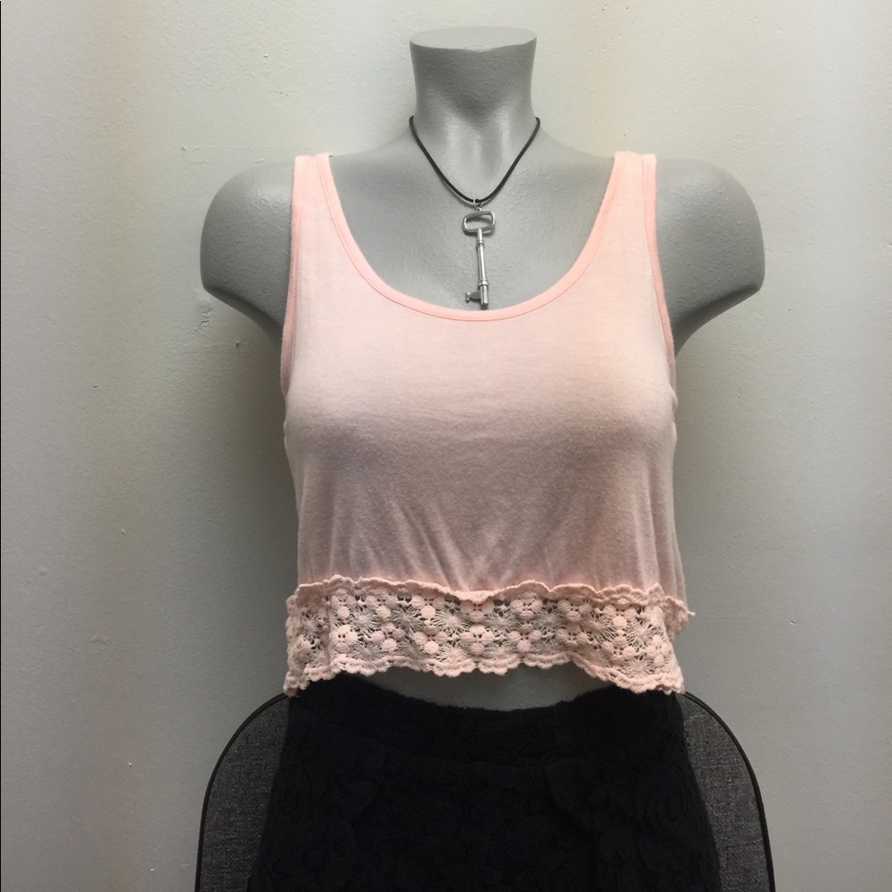 Pink pattern crop top tank top