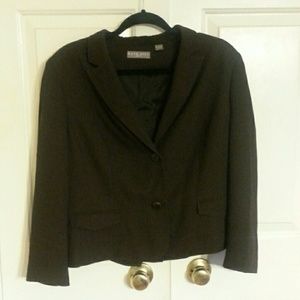Brown long sleeve jacket