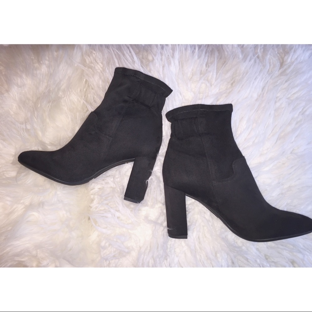 💸SALE💸 NWOB Franco Sarto Imelda Black Bootie