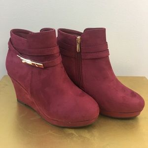 ✨BellaMarie Booties - 8 - NWOT✨