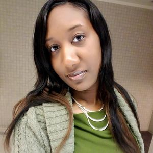 Meet your Posher, Olivia