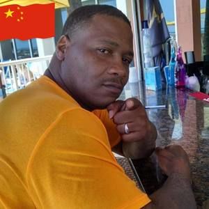 Meet your Posher, Ishmell