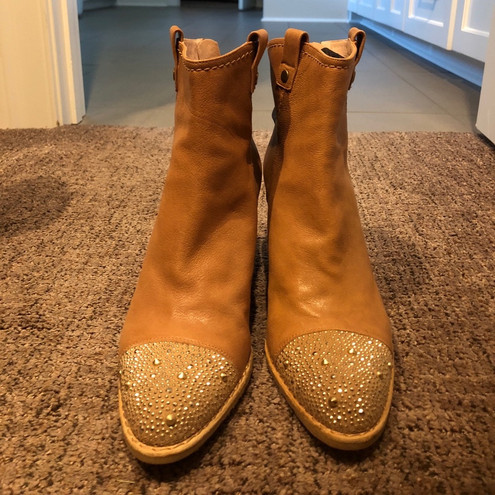 Stuart weir man booties