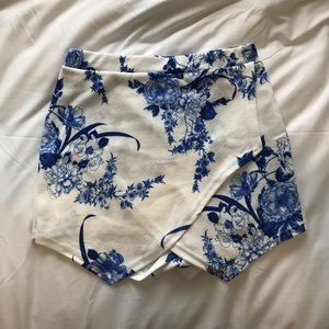 Floral envelope skirt/skort