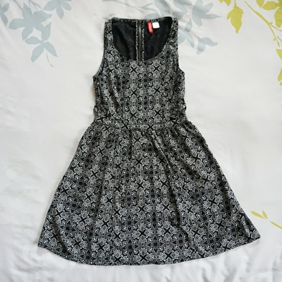Divided Dresses & Skirts - H&M Divided Dress with Side Cutouts