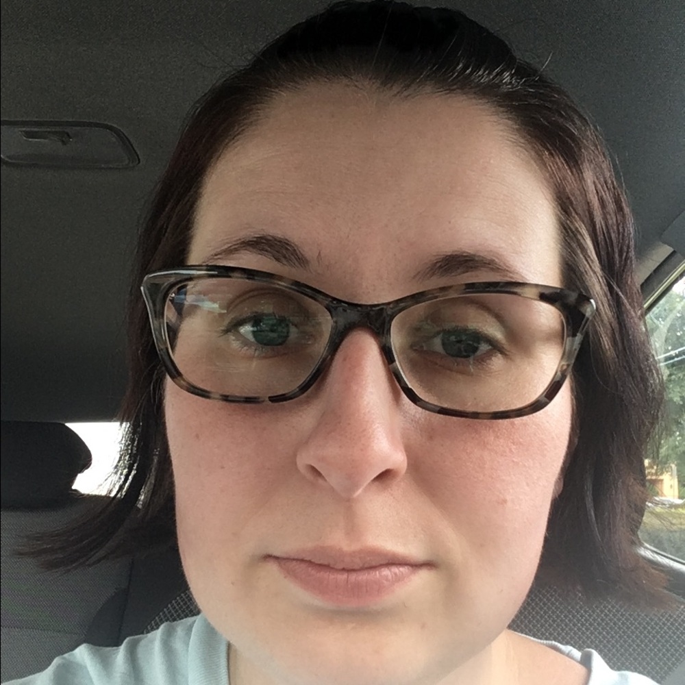 Meet your Posher, Amanda