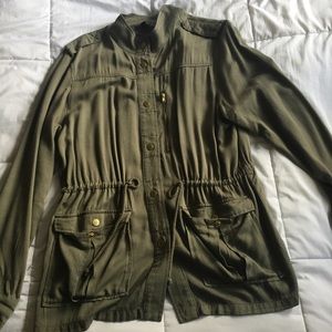 Lightweight Light Army Green Jacket!