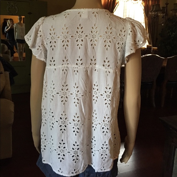 NWT old navy blouse with tags - Picture 4 of 8