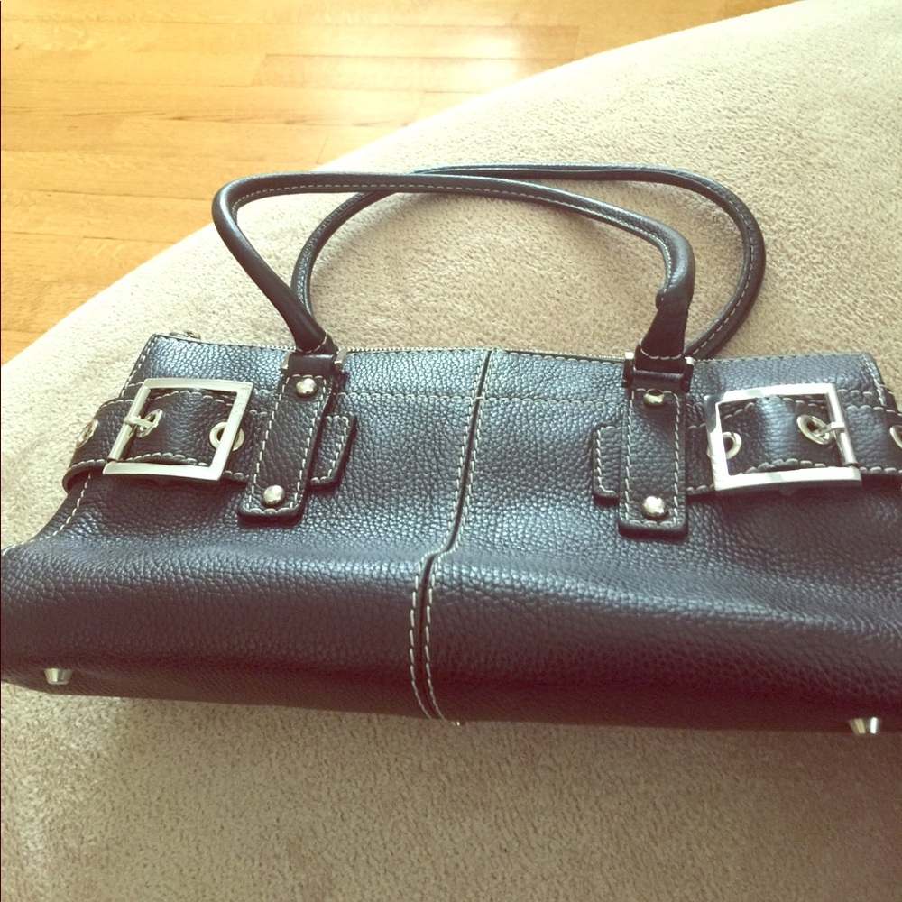 Leather shoulder bag