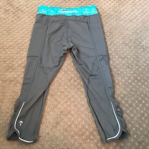 Ivivva by lululemon crops