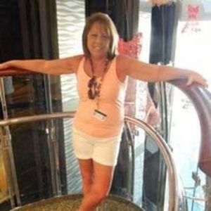 Meet your Posher, Leanne