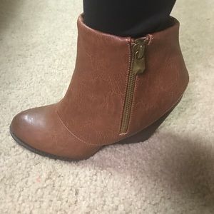 Fergalicious booties by Fergie