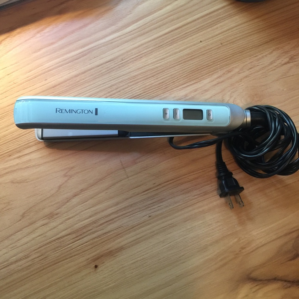 Hair straightener