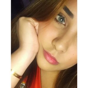 Meet your Posher, Roxy