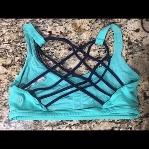 Lululemon Free to Be Wild Bra sz 6