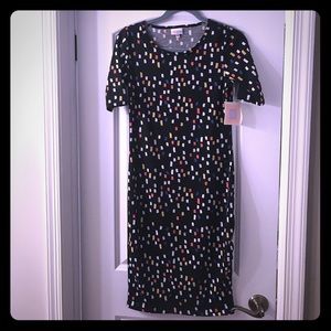 LuLaRoe Julia black background