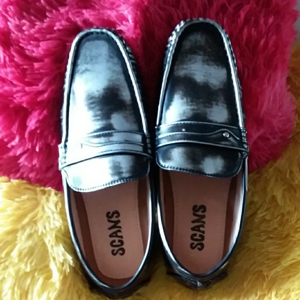 ADORABLE SCANS LEATHER LINING MEN SHOE NWOT