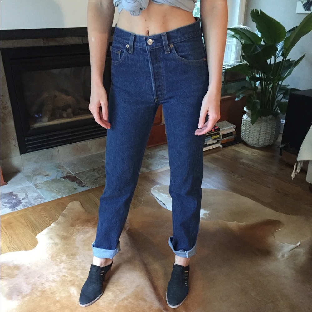 SOLD ⚠️ Vintage 501 high waisted Levi's