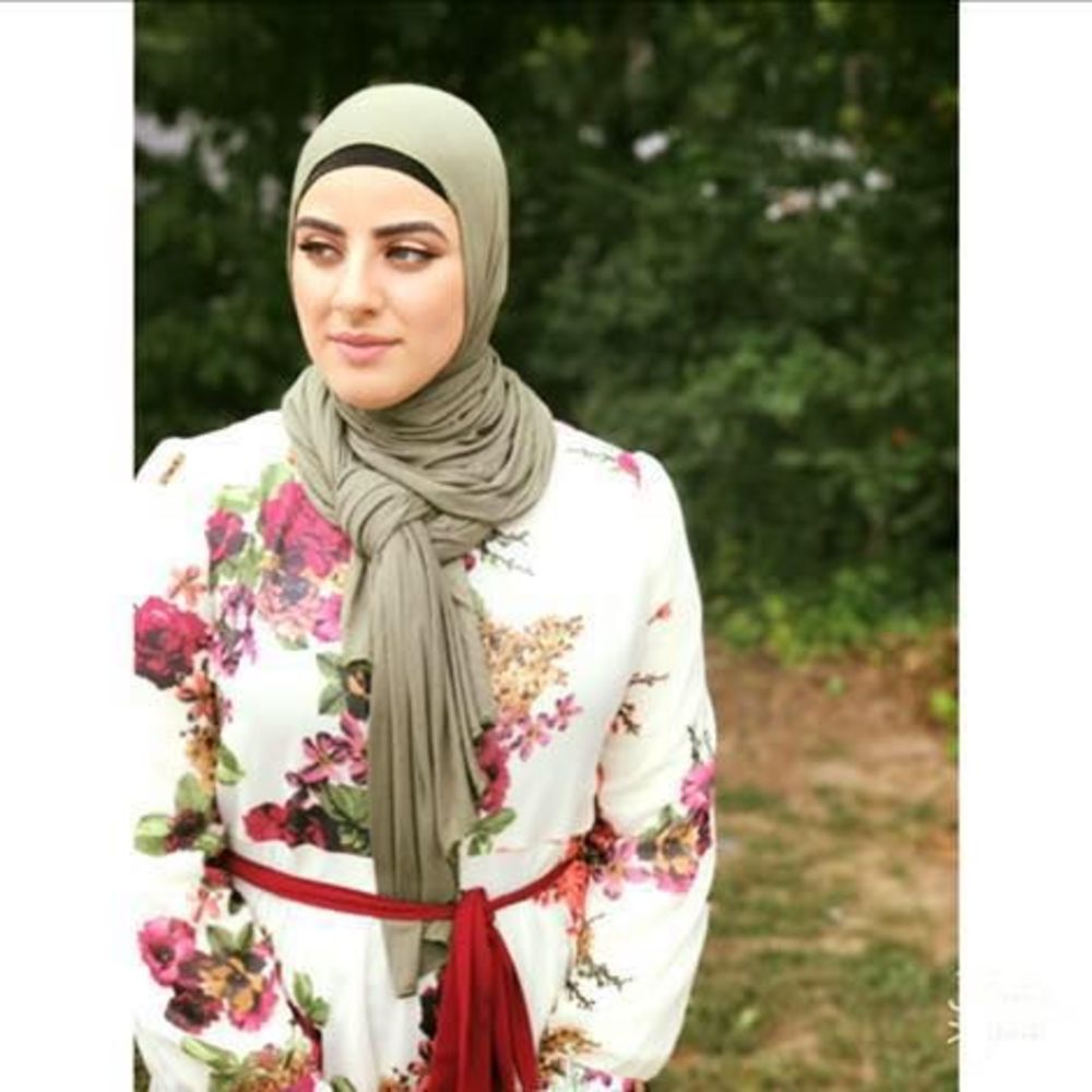 Meet your Posher, Sireen