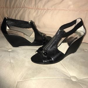 Michael Kors size 9 open toe wedges