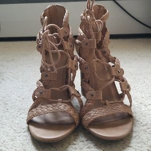 Merona tan strappy heels 😍😍💙