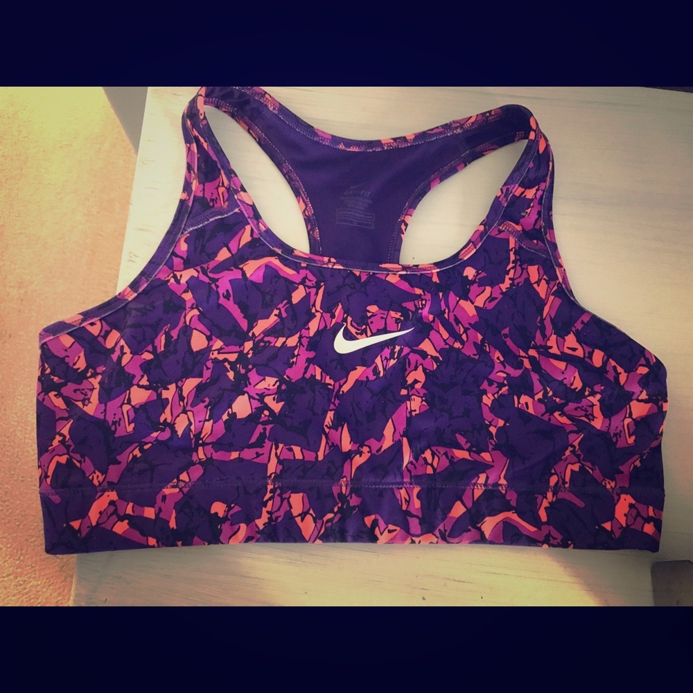 Sports bra size L new without tags
