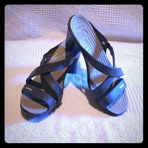 Crocs heeled sandals size 8