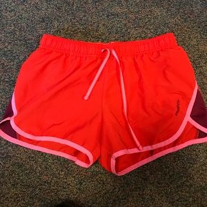 WOMENS REEBOK ATHLETIC SHORTS SMALL