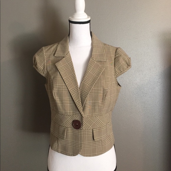 Copper Key: Plaid suit - Picture 2 of 2