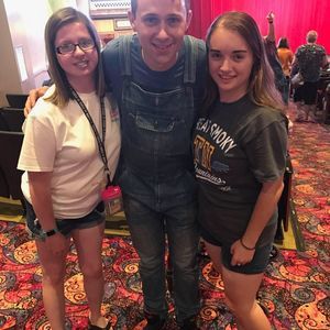 Meet your Posher, Brooke