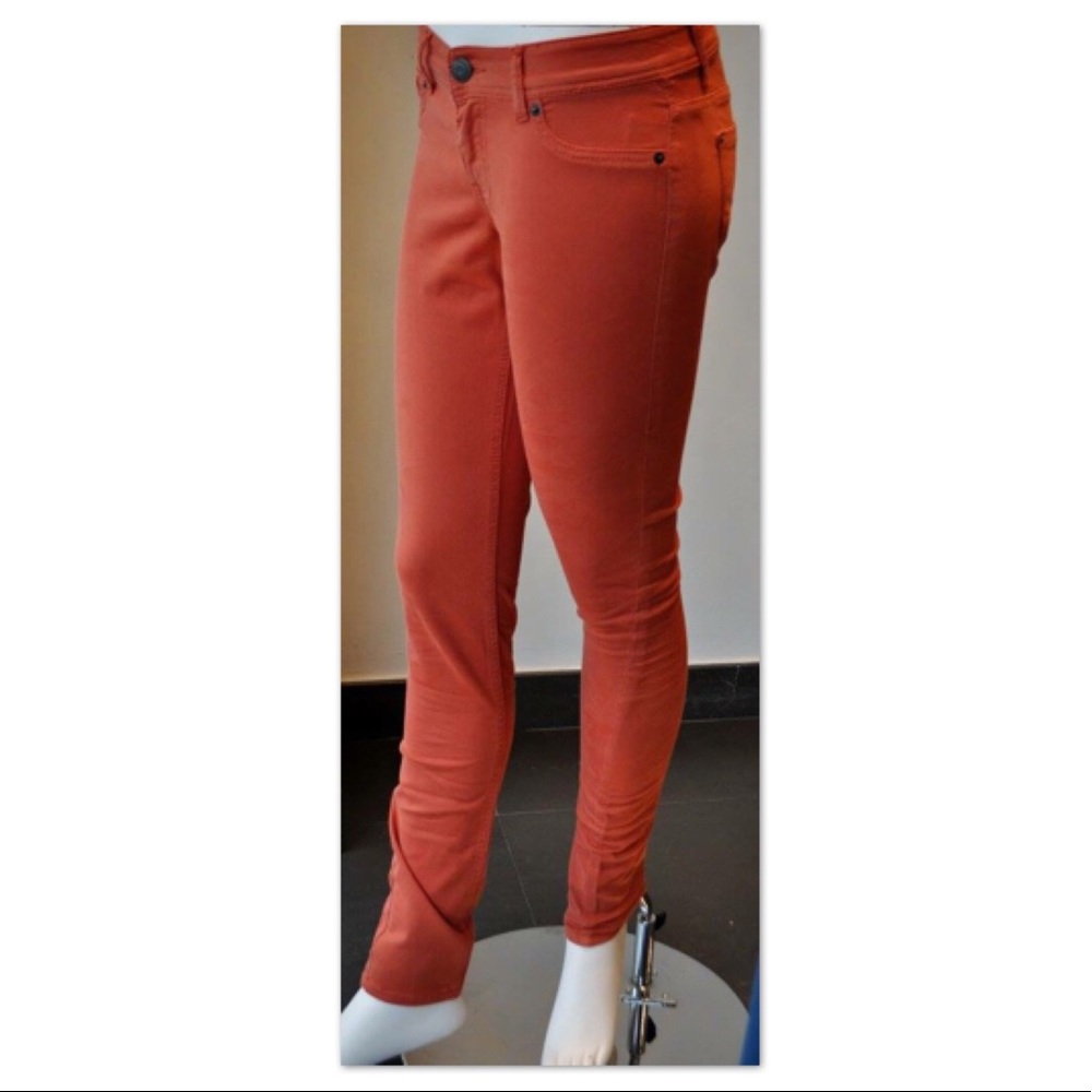 Scarlett - Brand New w/ tags “Denim”