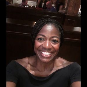 Meet your Posher, Denise