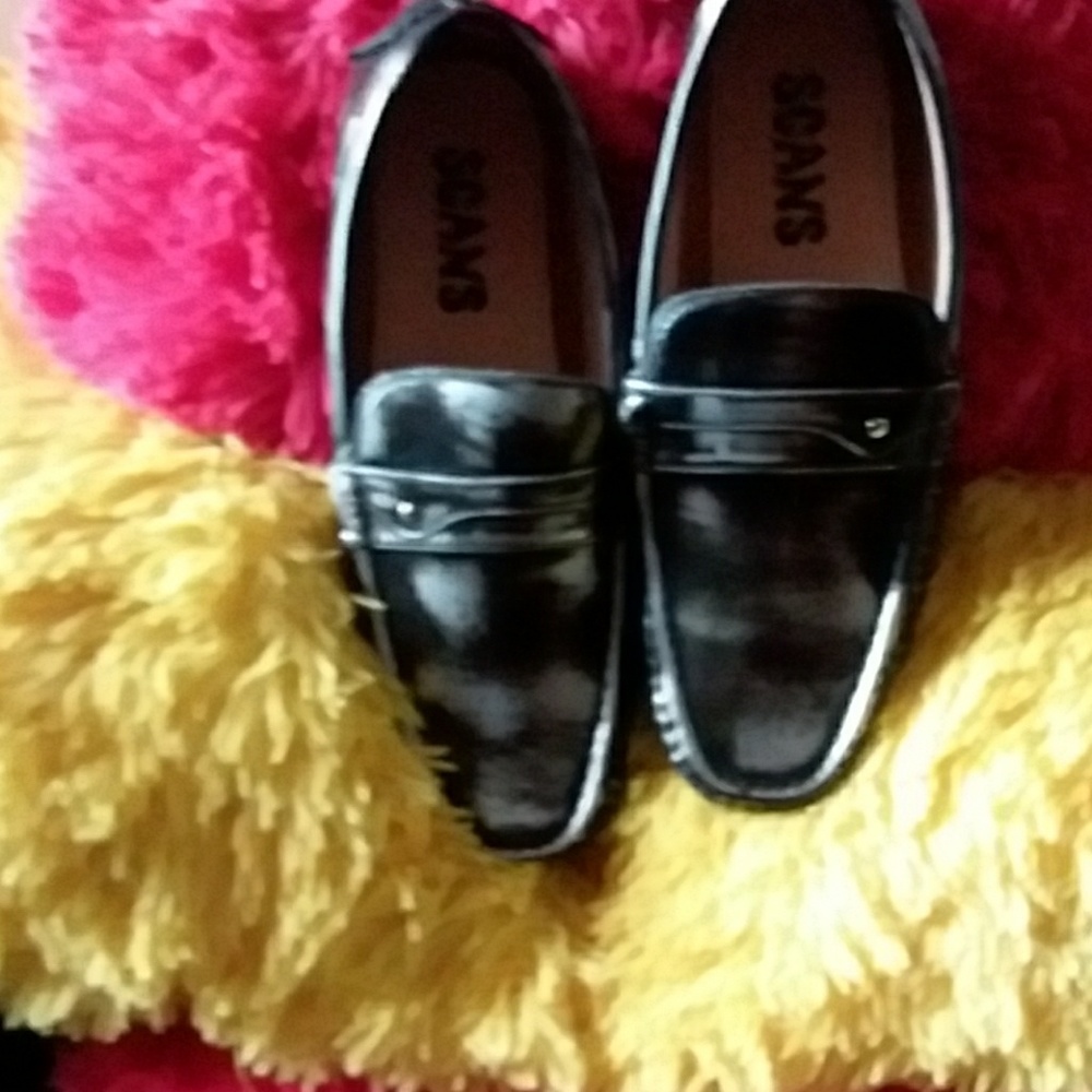 ADORABLE SCANS LEATHER LINING MEN SHOE NWOT