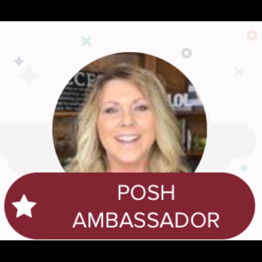 Yay! I’m a Poshmark Ambassador! ❤️😍❤️