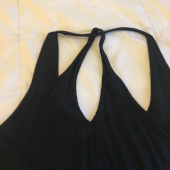 Gap black button tank with cute back - Picture 3 of 4