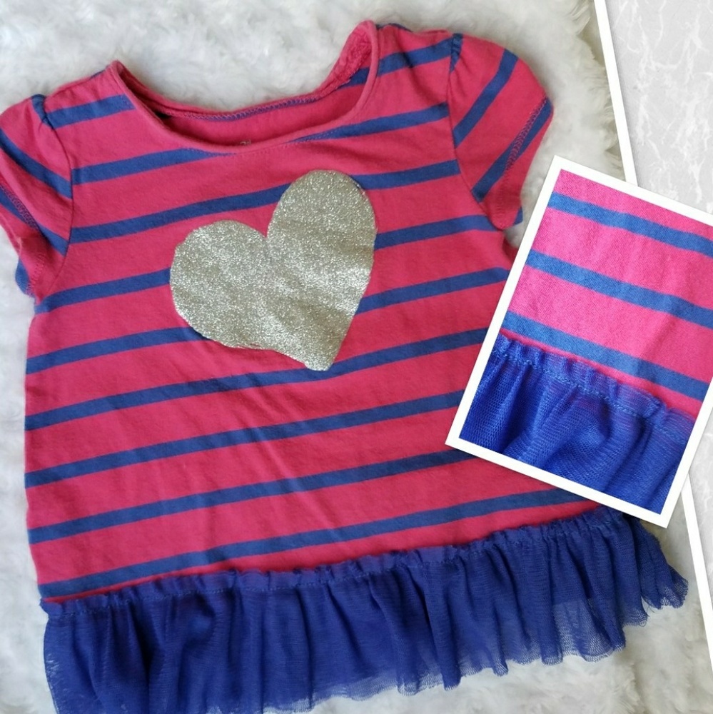 Little girls top with ruffles