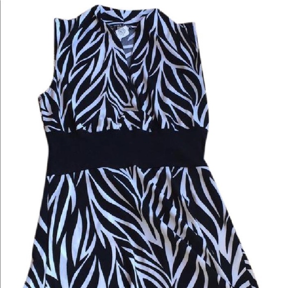 Wet Seal Tops - Zebra sleeveless top