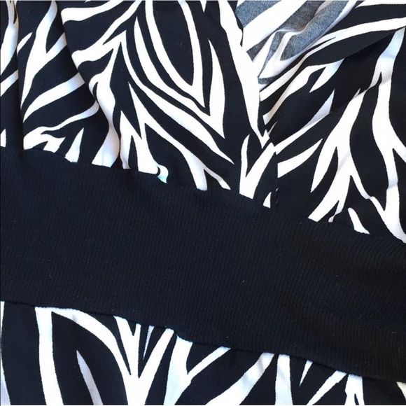 Zebra sleeveless top - Picture 3 of 8