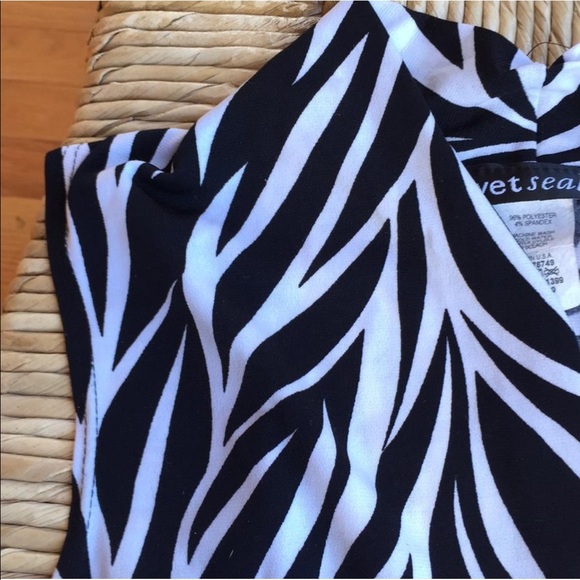 Zebra sleeveless top - Picture 6 of 8