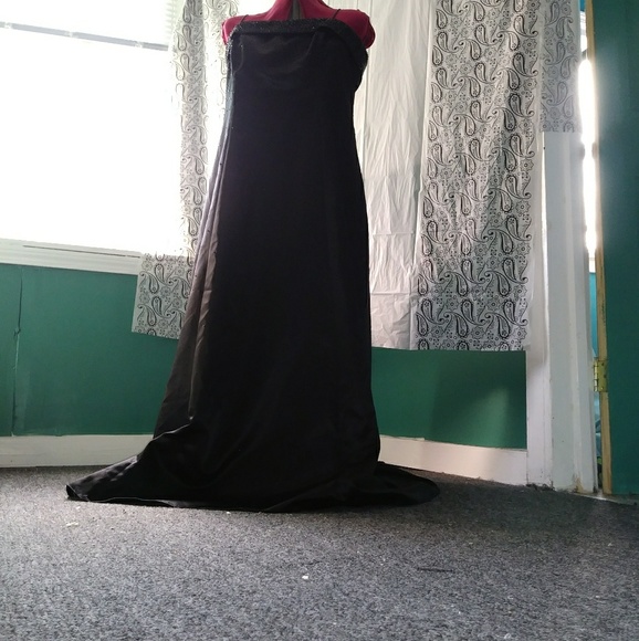 Black Beaded Ball gown - Picture 1 of 3